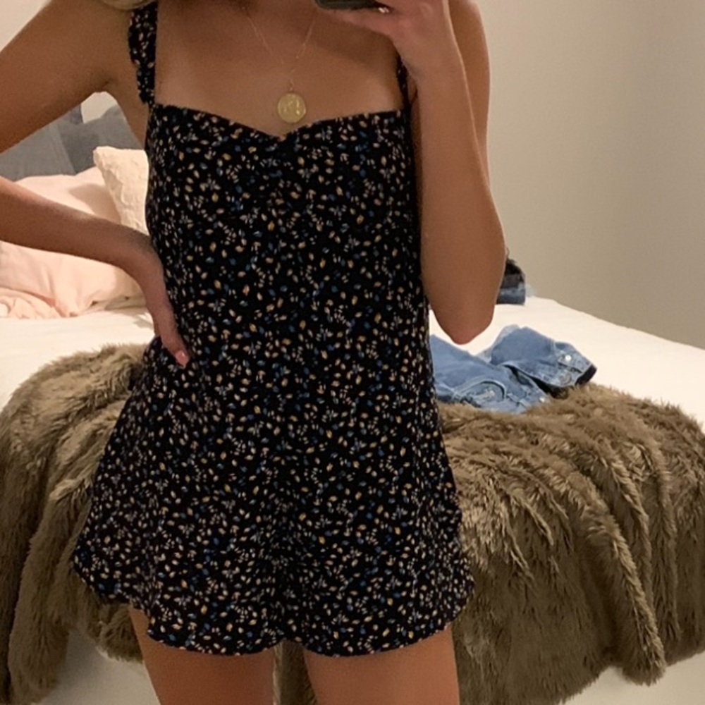 Romper - Picture 4 of 5